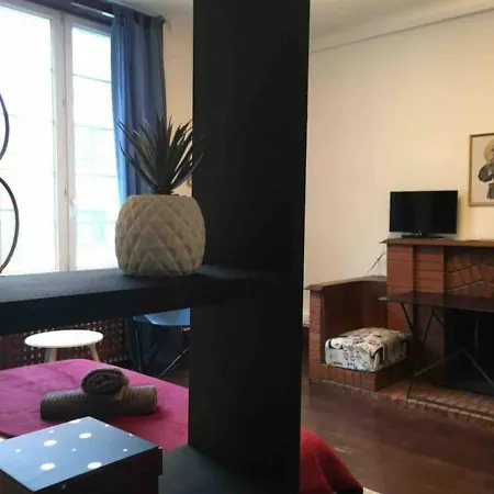 C4 Cosy De Ville Liberte Апартаменты